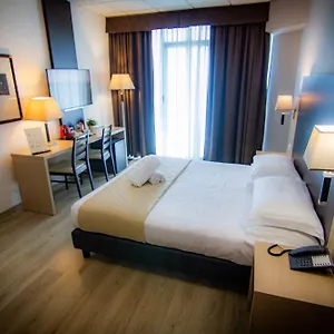 4* Отель Tuscany